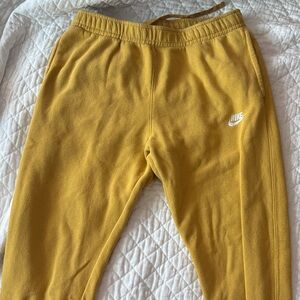 Nike Mens Mustard Joggers